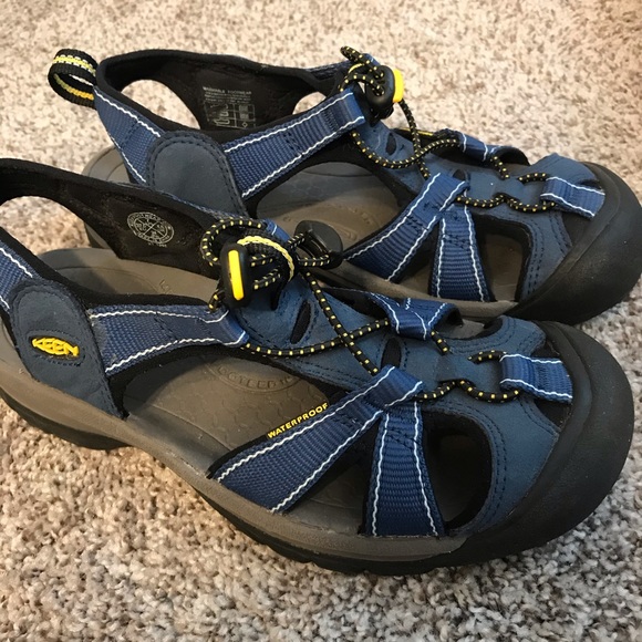 Keen Blue Waterproof Sandals Size 7 - Picture 3 of 5